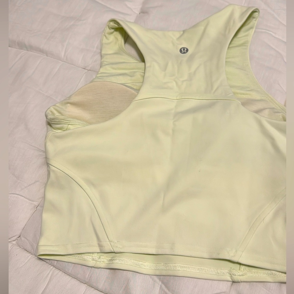 Lululemon Wunder Train tank size 6